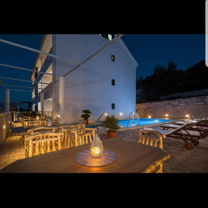 La Perla Apartments 2