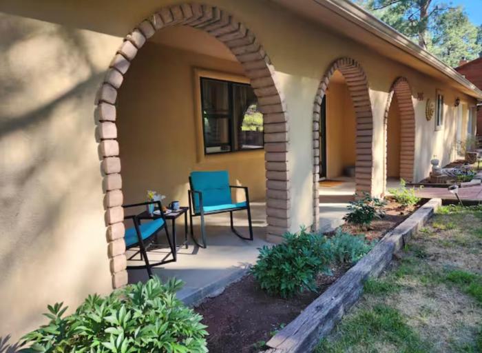 Chic Country Home in the Woods with Hot Tub