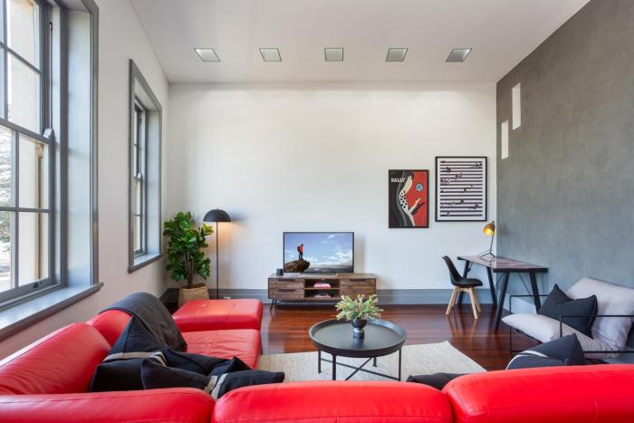 Harbourfront 3 Bed 2 Bath Opposite Manly Wharf With Harbour Views