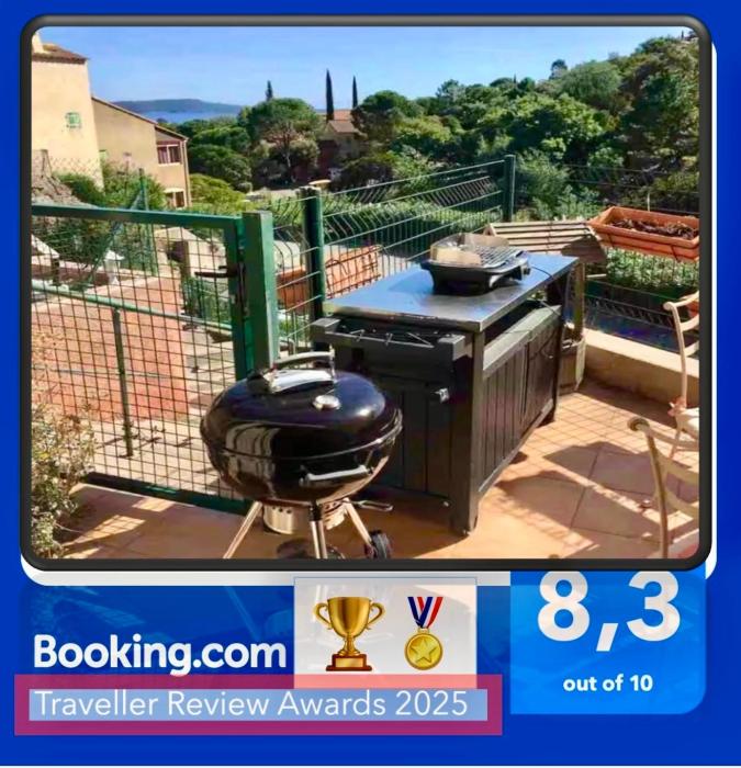 CAVALAIRE vue MER au loin MAISONNETTE TOUT ÉQUIPÉE POUR 4 PERSONNES AVEC PISCINE CLIM WIFI VÉLOS TV BARBECUES