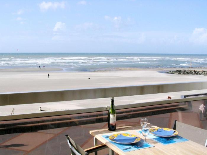 T2 Cabine avec Balcon et WIFI sur la Digue de Wimereux - FR-1-675-39