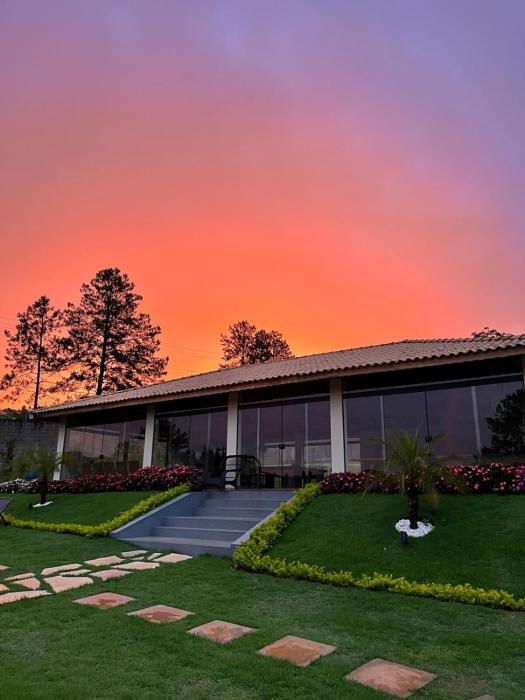 Casa chácara ibiuna condomínio