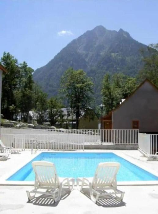 Studio vue montagnes RDC piscine