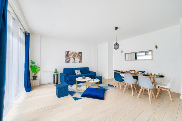 Stylish 3 bdr & Garden Oasis on the Edge of Paris