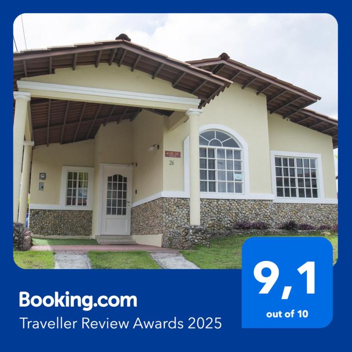 Casa estilo cabaña “Villa Sol” en Alto Boquete