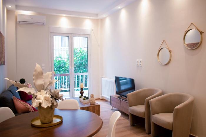 Cozy apt near the Acropolis