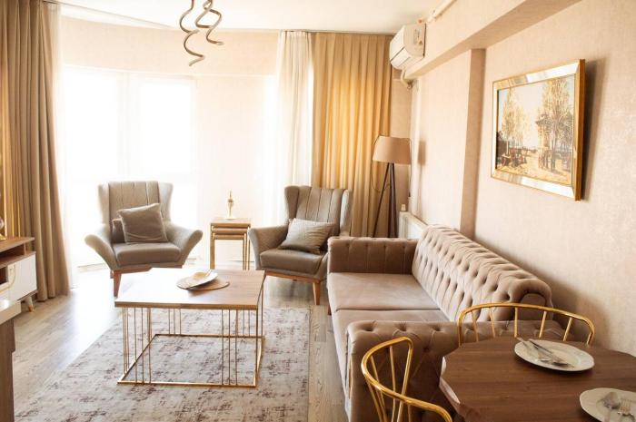 Deluxe King Suite AS3