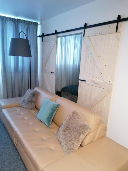 City Center Studio W-Parking and Terrace, By Cohost