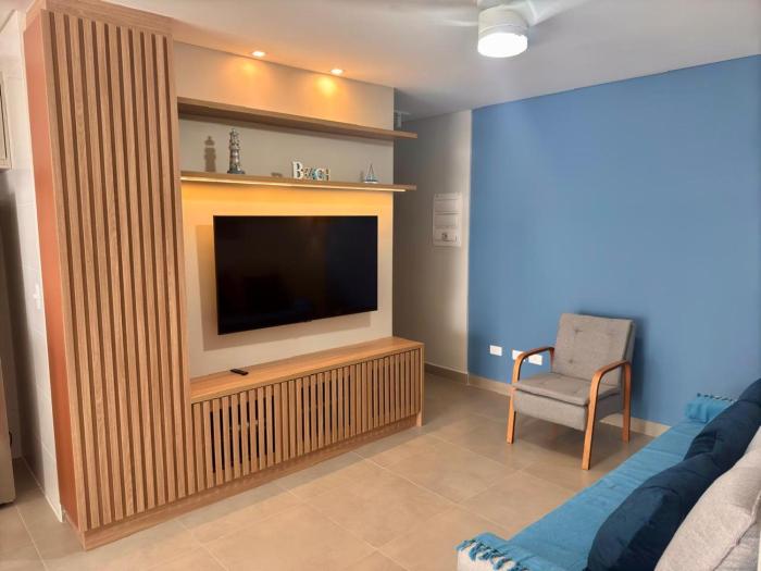 Apartamento Novo com 2 Suítes na Praia das Toninhas