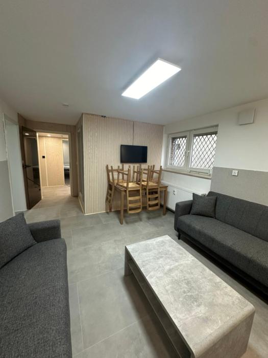 Charmante 2 Zimmer Souterrain