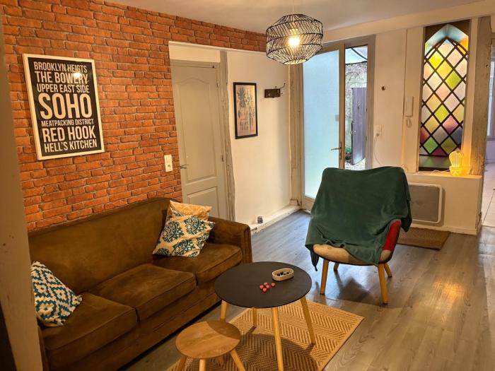 Appartement Design 4 pers avec Cour Privative Centre de Troyes