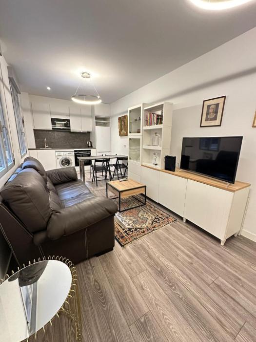 The Balboa Hideaway Seasonal