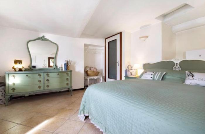 The Boards House on Lake Como - House or Master bedroom only