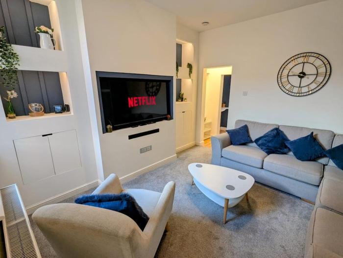 Cosy Modern 2 Bedroom Home