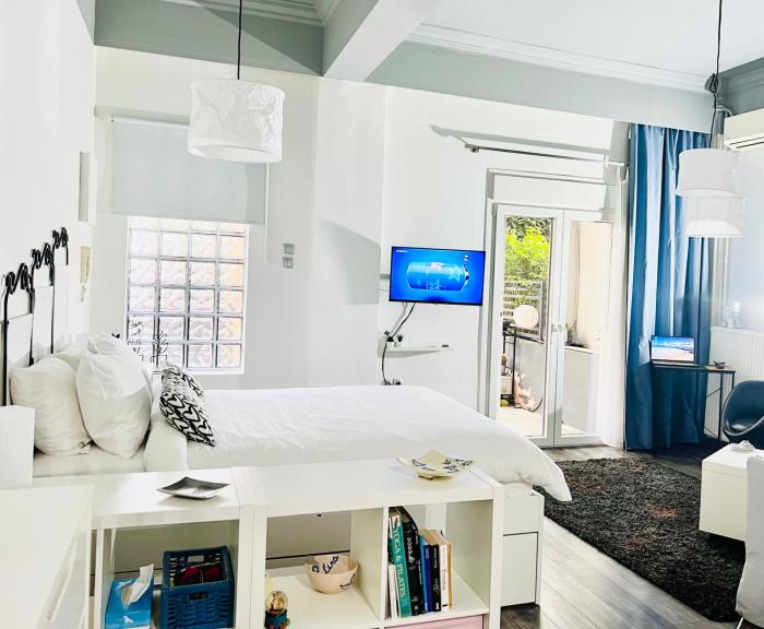 Cozy Studio in Athens Riviera, next to SNFCC