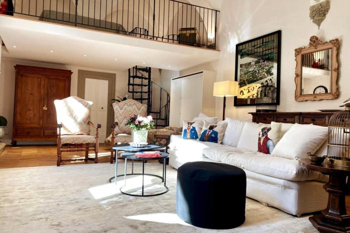 Hidden Gem with Private Gardin - Spacious 2BR