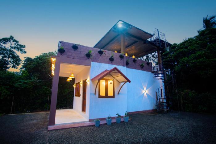 Waveline- Mirissa Surf Retreat