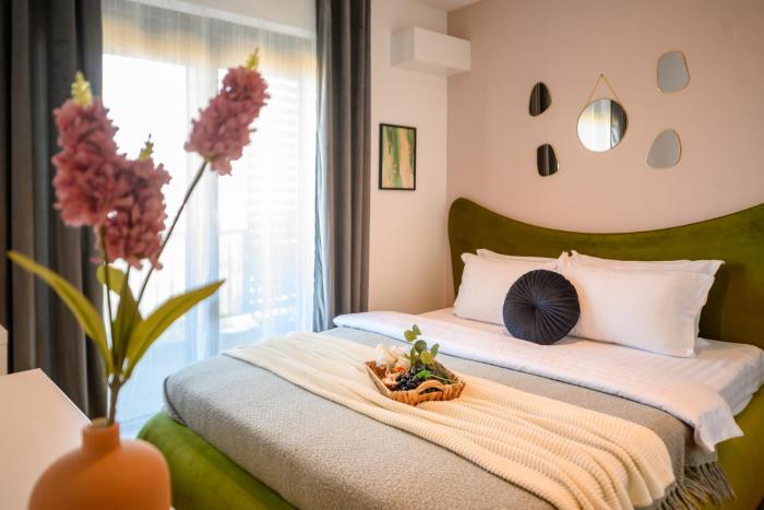 Chic 1BR with Balcony in Northern District