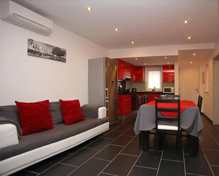 Apartment Aiko - Downtown Albufeira