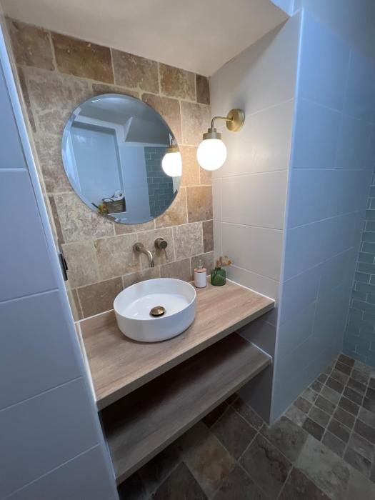 2 rooms very well located in LIsle-sur-la-Sorgue