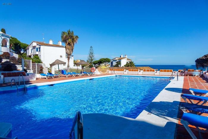 Mansion Apartment With Sea Views