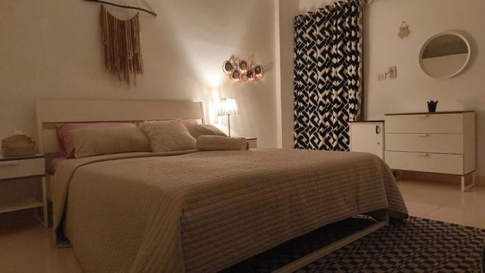 3BR Elegant Stay Facing Rehab Market