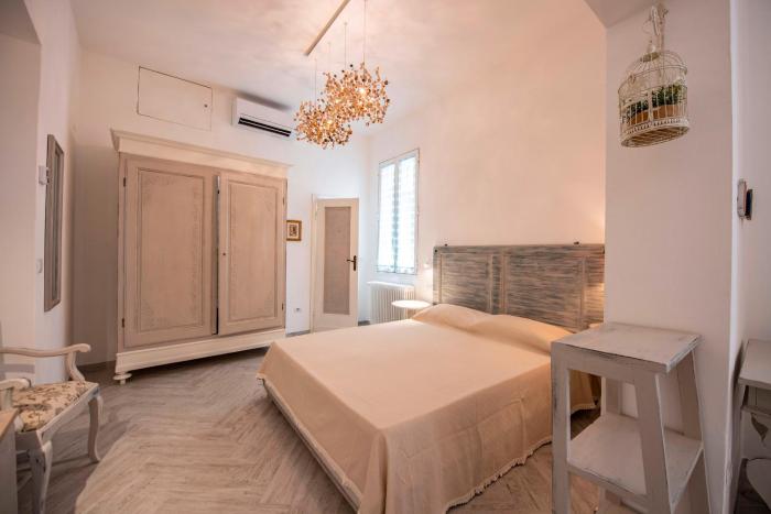 Lanza Apartment by Mamo Florence