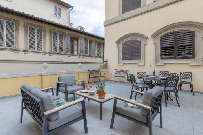 Florence Design apartment with large terrace