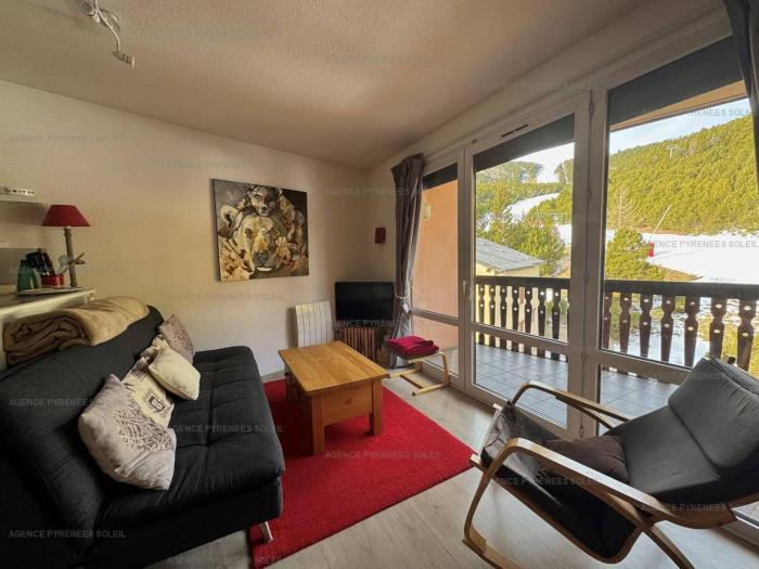 Appartement 2* 6 Couchages au Pied des Pistes avec Balcon et Parking – Les Angles - FR-1-295-178