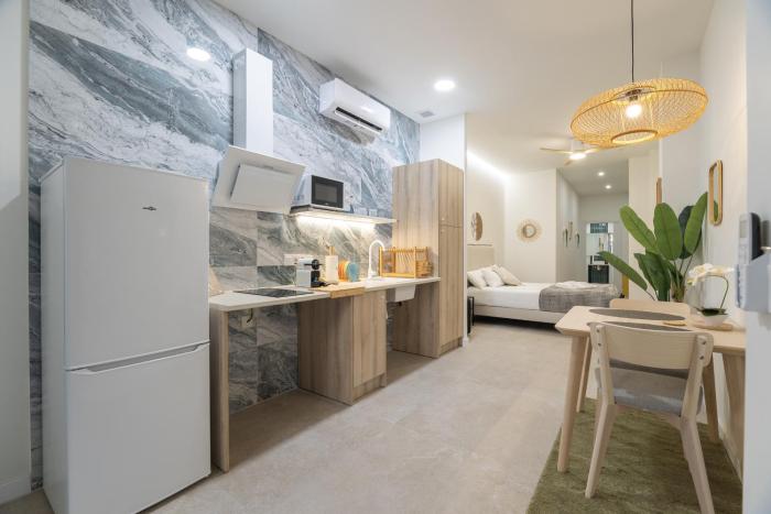 RMZ31 Loft Valencia - Espacioso y acogedor estudio con terraza en zona Ayora