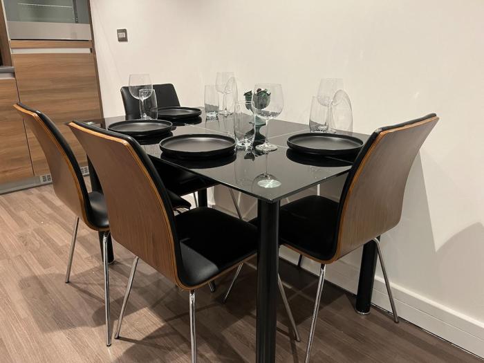 Cozy 2 bedroom Apartment neat 02, central London