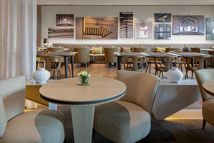 AC Hotel Diagonal LIlla by Marriott