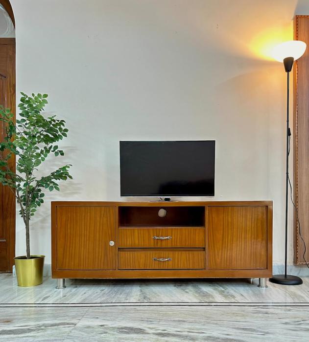 Spacious 2BHK Apartment in the Heart of Hyderabad