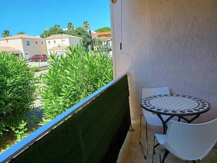 Charmant studio à Balaruc-les-Bains avec parking inclus - FR-1-571-68