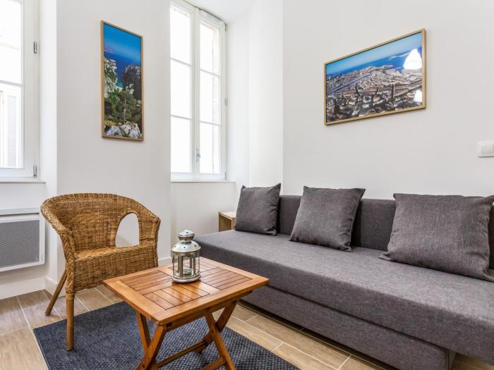 LEscapade Marseillaise T2 Moderne avec Cuisine Équipée et à 5 min du Vieux-Port
