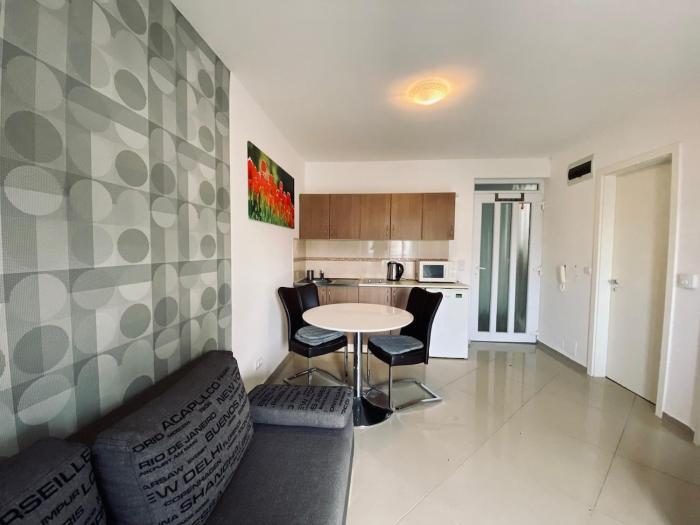 Byblos Wellness Apartman Siófok