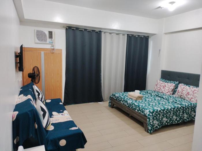 Room Near Naia Terminal 3 and New World Resort