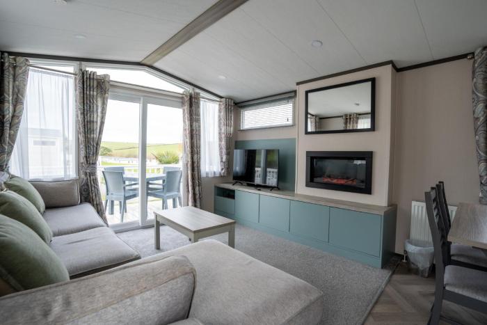 Valley View - Newquay Bay Resort near Porth Beach