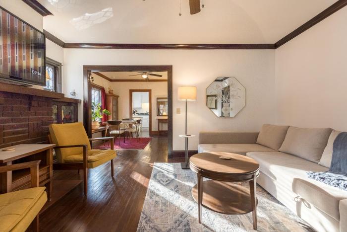 Gordon Square Historical District 2 BR.