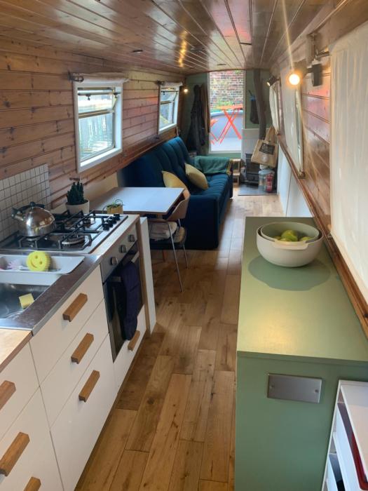 Cosy Narrowboat Central London