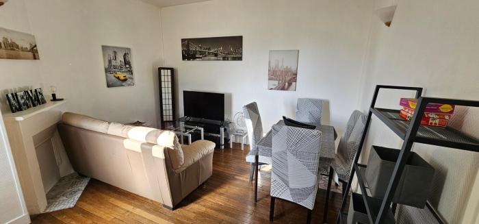 Appartement F2 Orléans 42m2, parking, 4 couchages et lit bébé