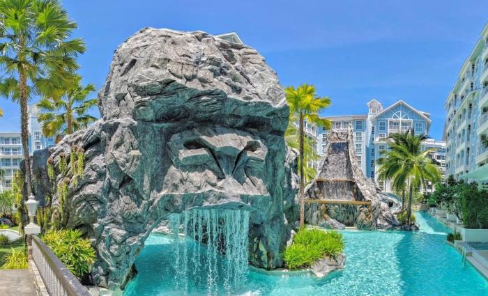 Grand florida pattaya beach front