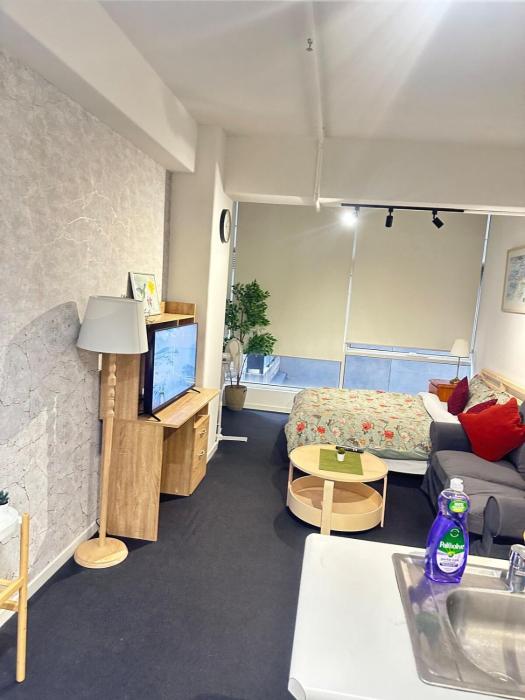 Lonsdale Street Perfect Studio Retreat