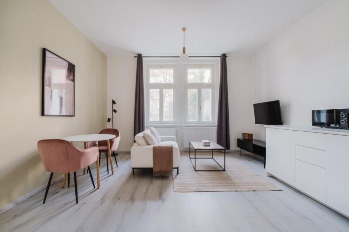 Blueground Prague 10 fully equipped nr park - PRG23 PRG-23