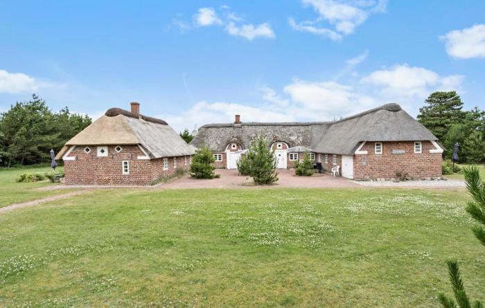 2 Bedroom Amazing Home In Blåvand