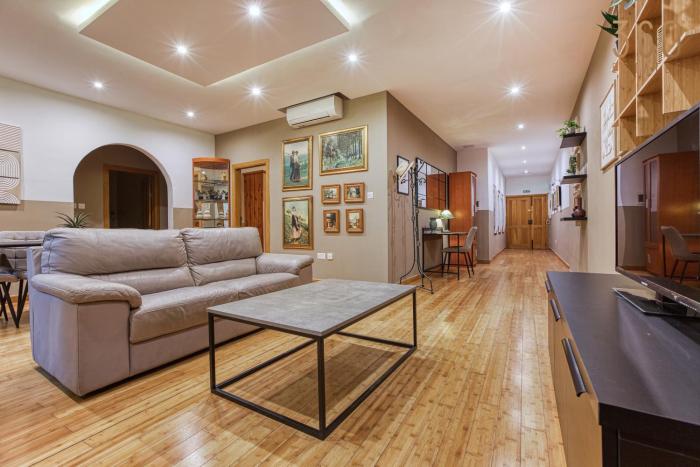 Lovely spacious 3BR Apt in the heart of StJulians by 360 Estates