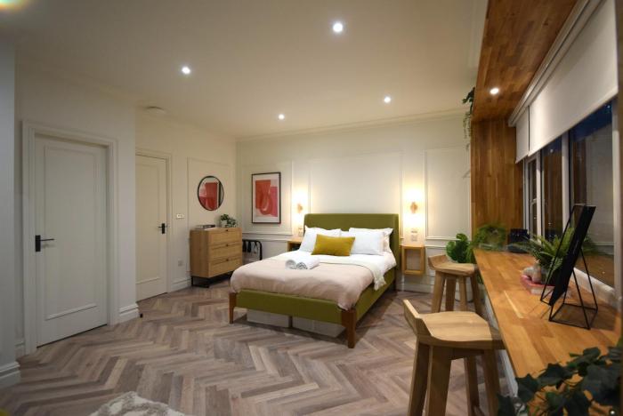 CITYeSCAPE - Studio 2 1 Bath Sofa bed NQ