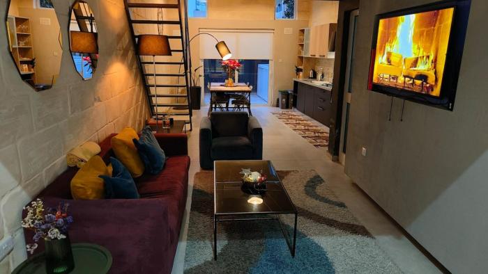 Sliema Strand Stylish Loft apartment by the Sea