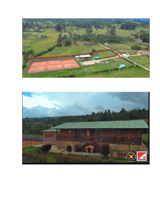 Casa y tenis de campo