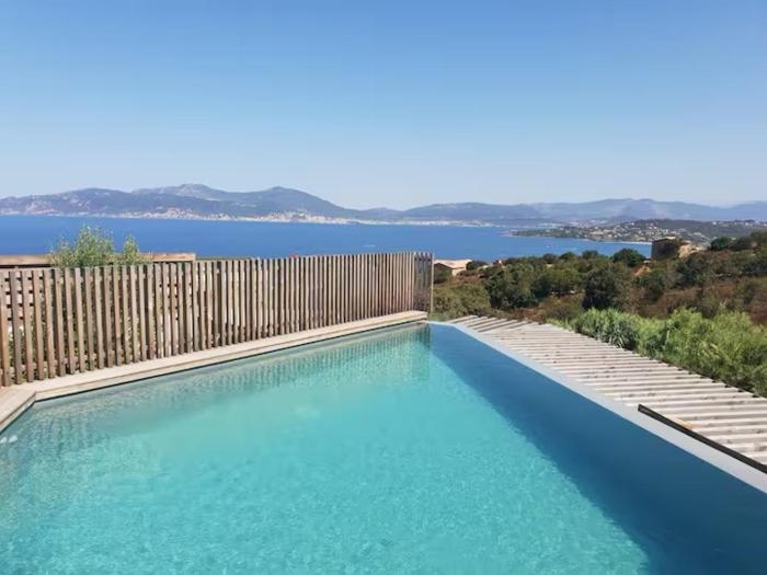 Villa ARIA, piscine, vue mer 120 m2 tout confort - 4 personnes